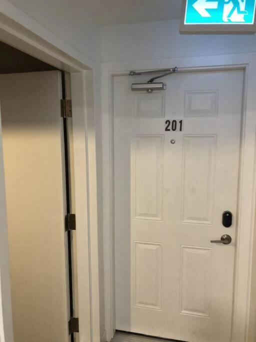 Appartement Unit #201 Cozy Mountain View 1Br In Dt à Canmore Extérieur photo