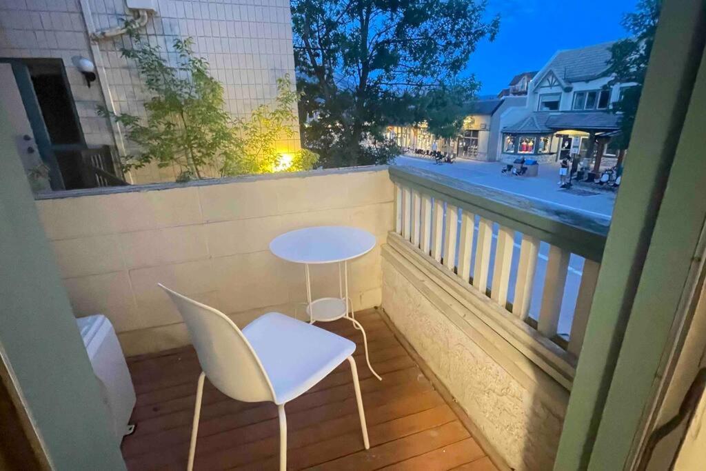Appartement Unit #201 Cozy Mountain View 1Br In Dt à Canmore Extérieur photo
